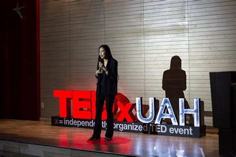  TEDx Saigon: Bước ngoặt của sự sáng tạo và truyền cảm hứng